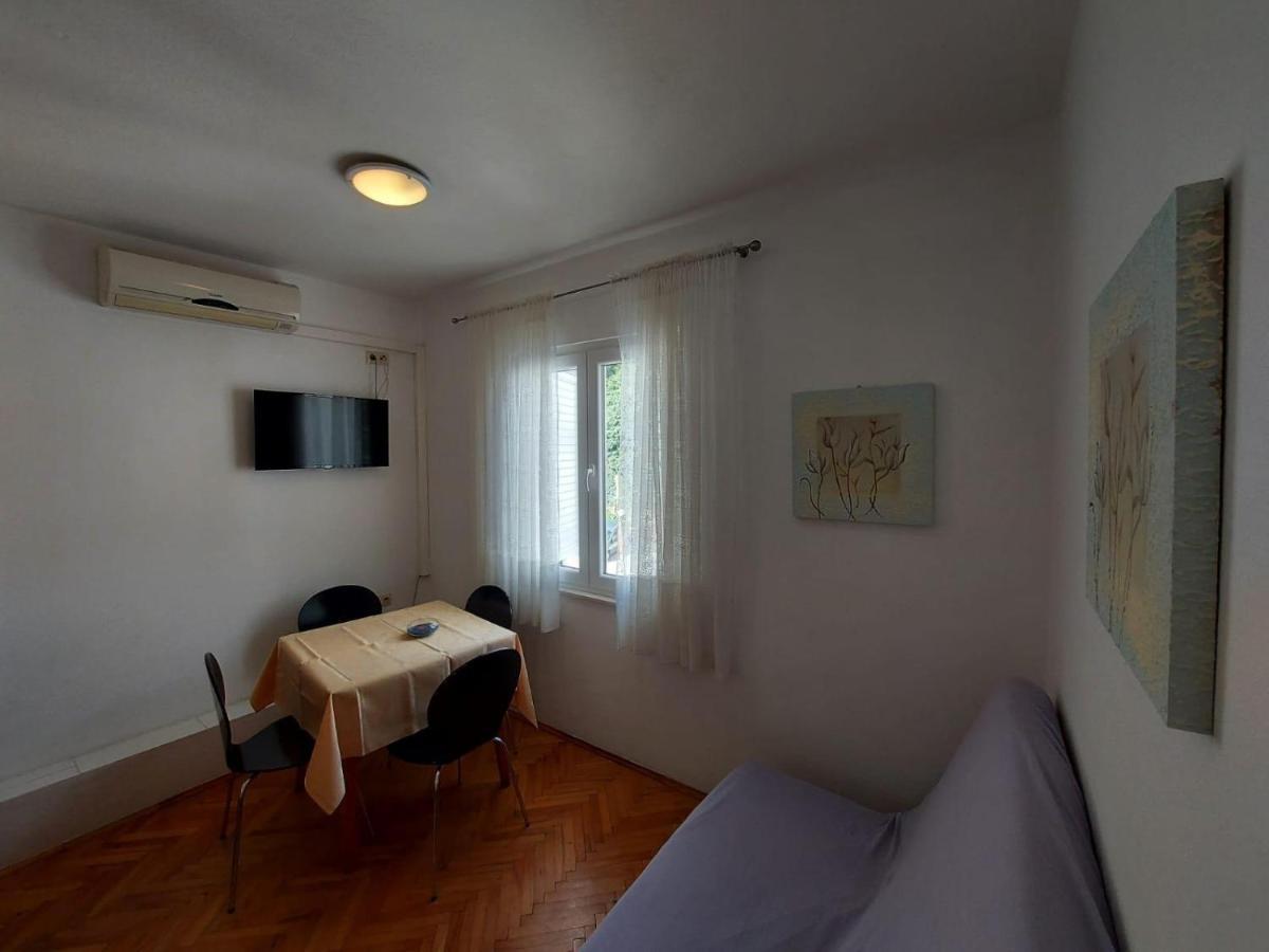 Apartments By The Sea Duce, Omis - 2731 Dugi Rat Εξωτερικό φωτογραφία