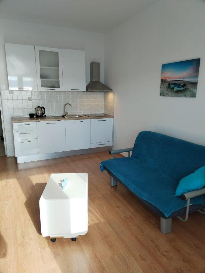 Apartments By The Sea Duce, Omis - 2731 Dugi Rat Εξωτερικό φωτογραφία