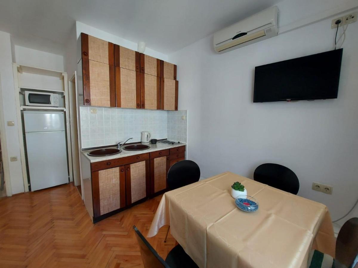 Apartments By The Sea Duce, Omis - 2731 Dugi Rat Εξωτερικό φωτογραφία