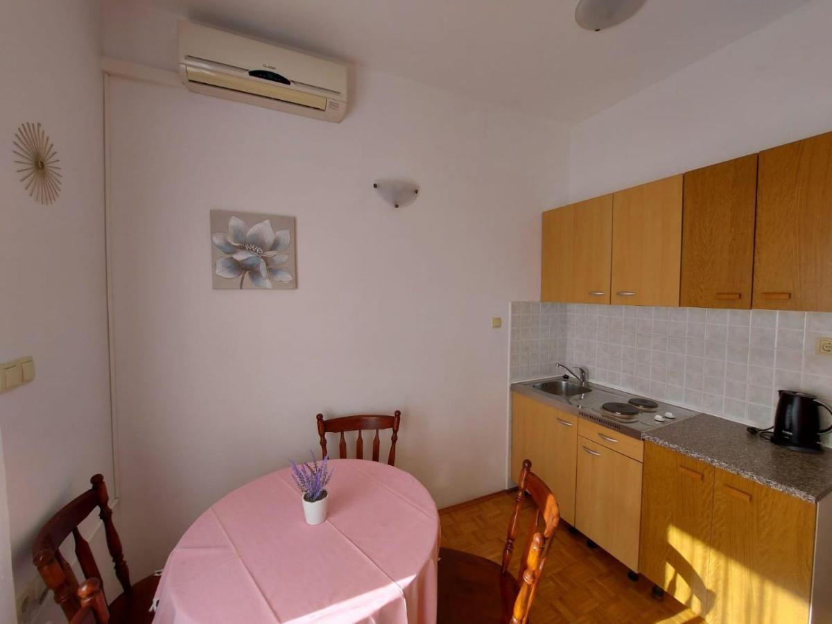Apartments By The Sea Duce, Omis - 2731 Dugi Rat Εξωτερικό φωτογραφία