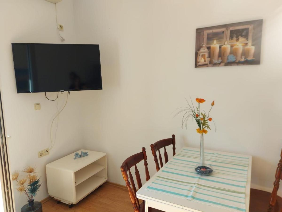 Apartments By The Sea Duce, Omis - 2731 Dugi Rat Εξωτερικό φωτογραφία